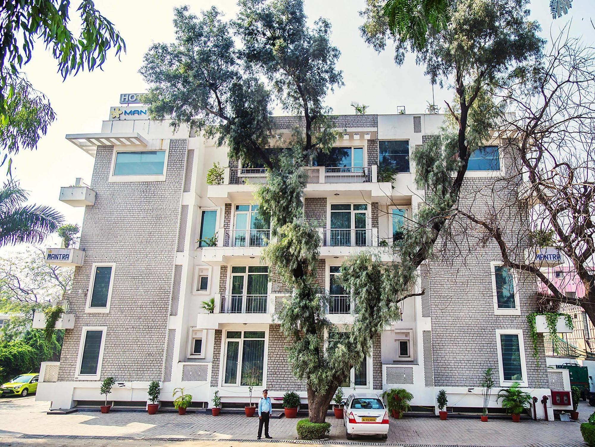 Mantra Amaltas Hotel New Delhi Ngoại thất bức ảnh
