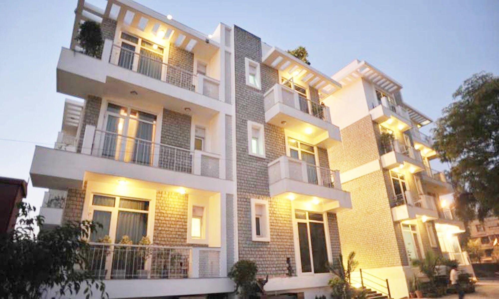Mantra Amaltas Hotel New Delhi Ngoại thất bức ảnh