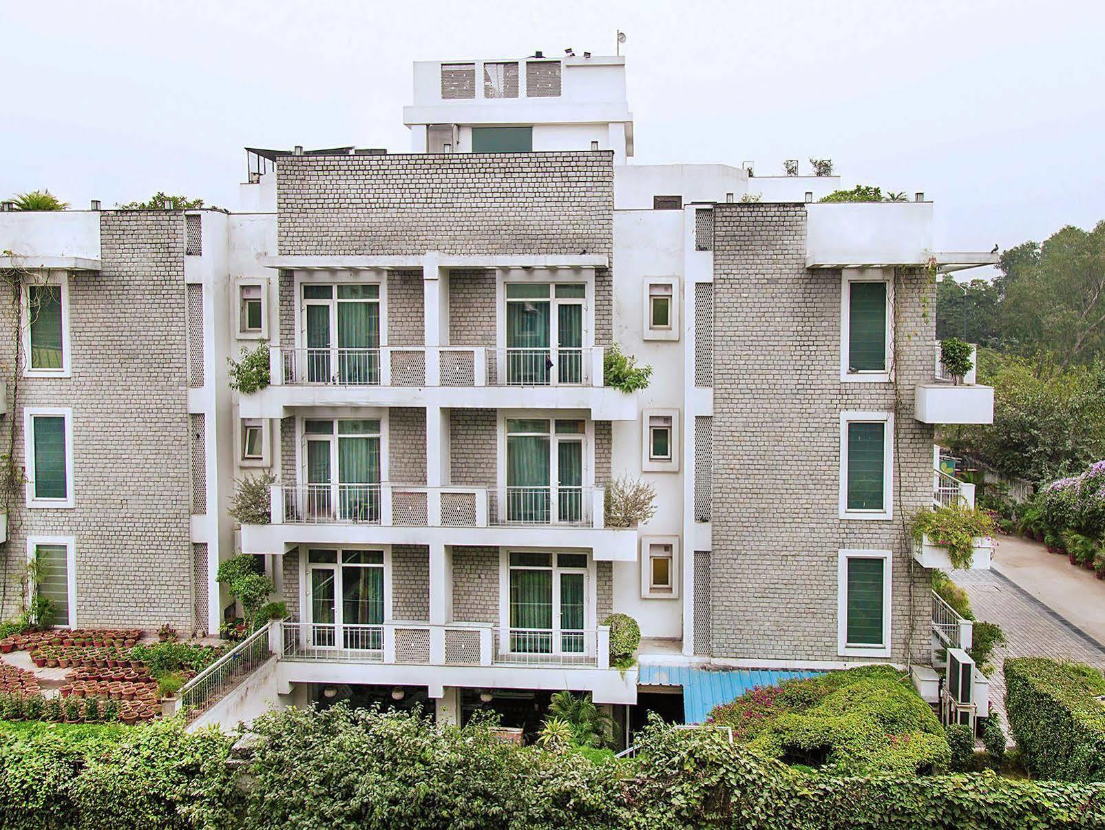 Mantra Amaltas Hotel New Delhi Ngoại thất bức ảnh